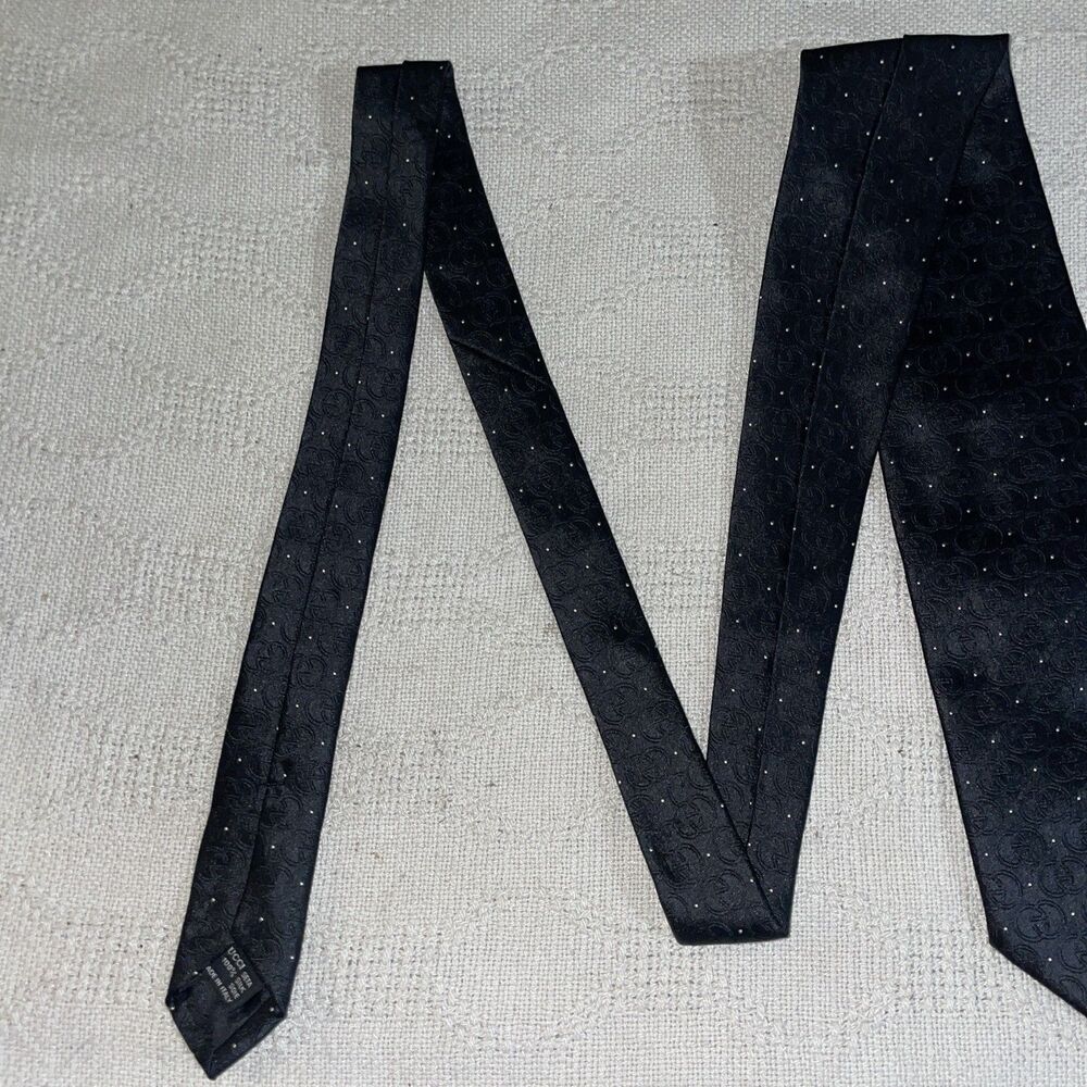 Gucci Men’s Dress Tie Size 57” 3.5” Black Logo Motif Business Formal City NWT - Picture 7 of 13